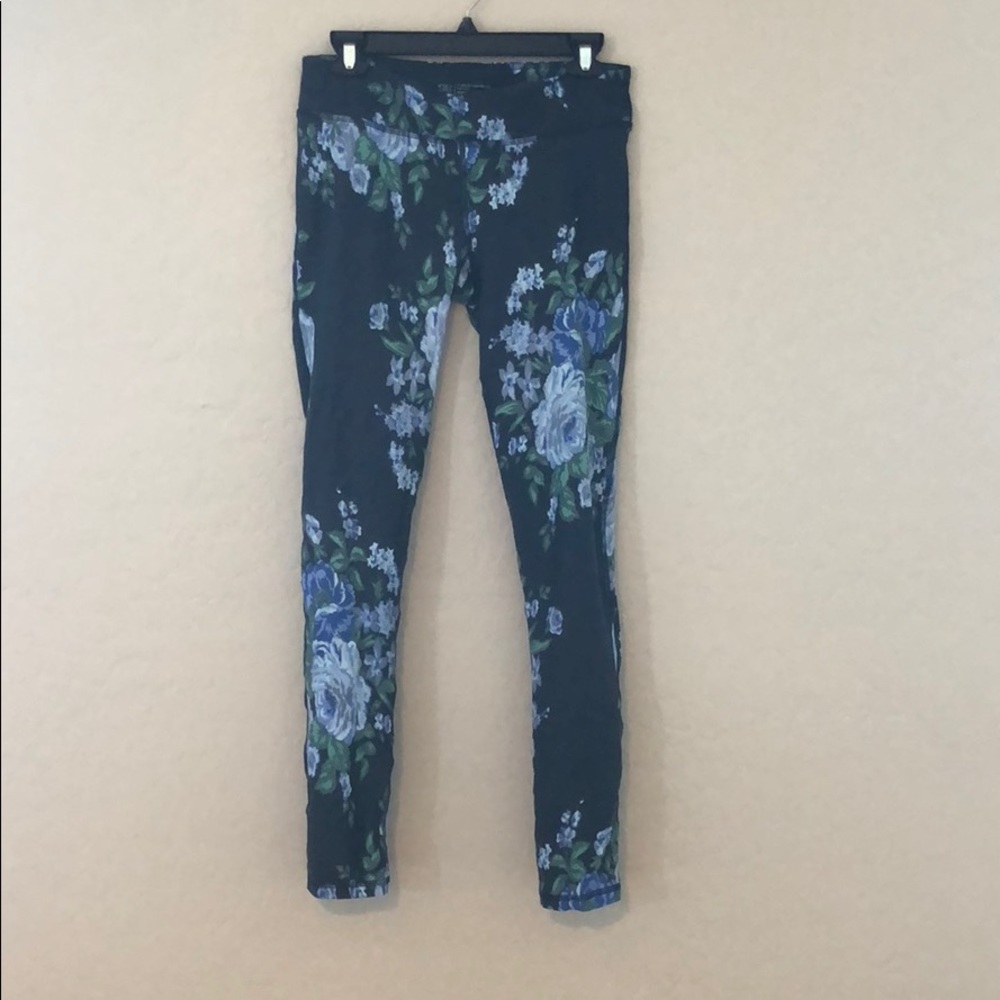 Albion fit blue floral leggings
